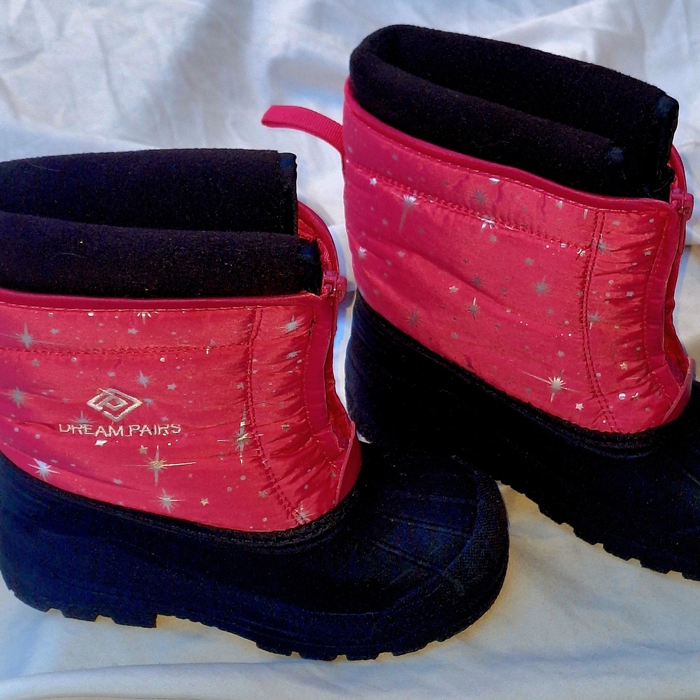 Dream Pairs Pink and Black Kids Boots